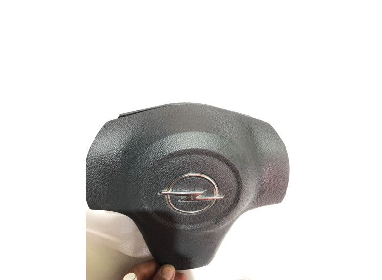 Подушка безопасности водителя к Opel Corsa, 2013г.