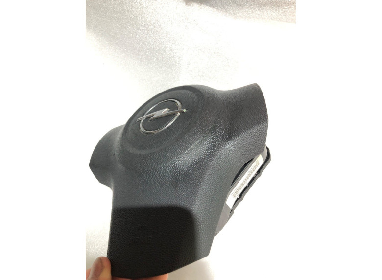 Подушка безопасности водителя к Opel Corsa, 2013г.