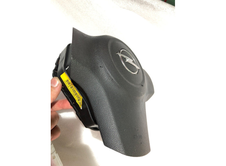 Подушка безопасности водителя к Opel Corsa, 2013г.