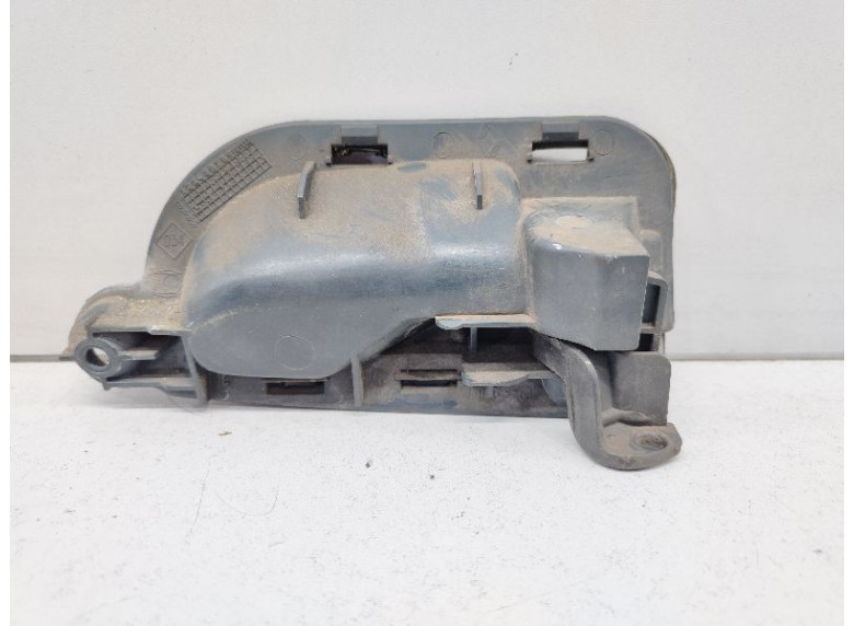 Ручка внутренняя передняя левая к Renault Safrane, 1996г.