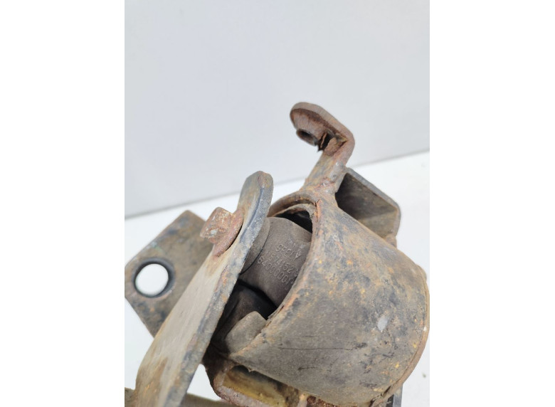 Подушка крепления двигателя к Geely SC7, 2013г.