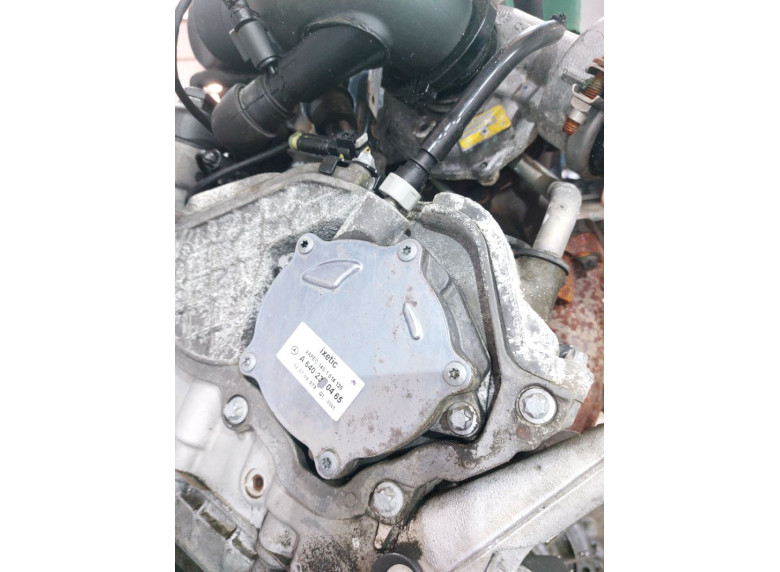 Насос вакуумный к Mercedes B W245, 2009г.