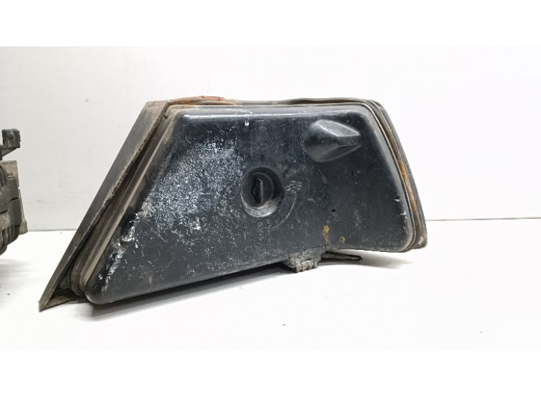 Фонарь задний левый к Фонарь задний левый к Mercedes EW124 undefined г. E W124