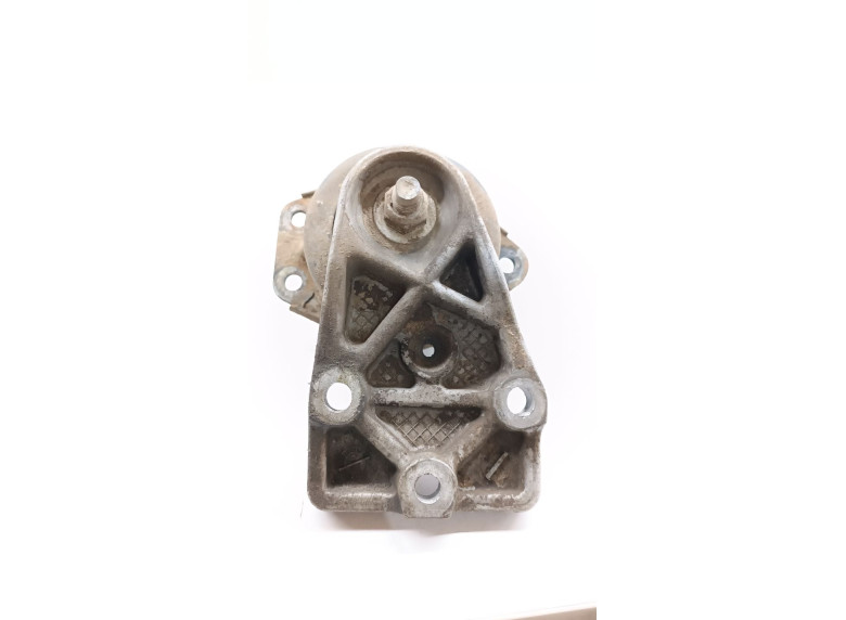 Подушка крепления КПП к Renault Safrane, 1996г.