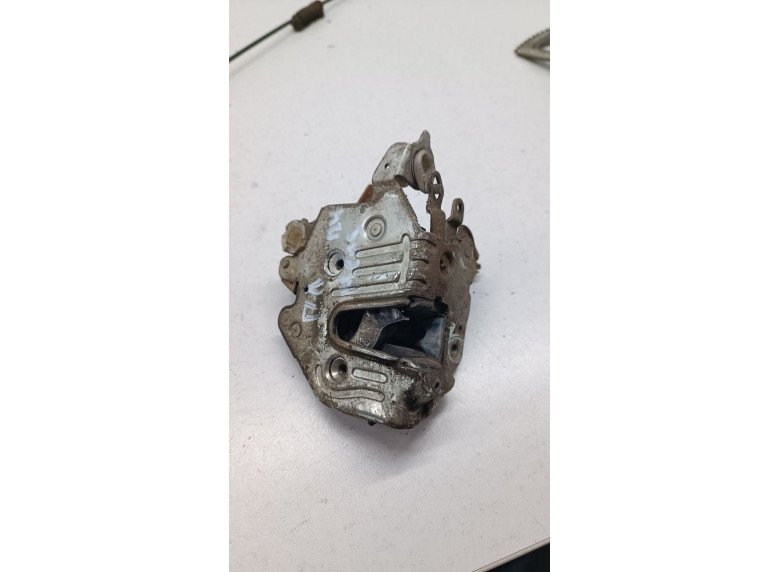 Замок двери передней левой к Mercedes E W124