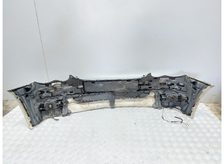 Бампер передний к Mercedes C W203, 2001г.