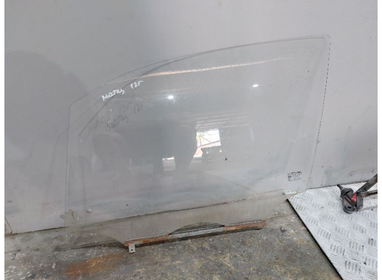 Стекло двери передней левой к Daewoo Matiz