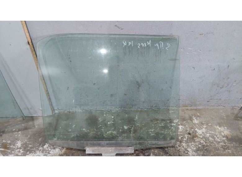 Стекло двери задней правой к Mercedes E W124