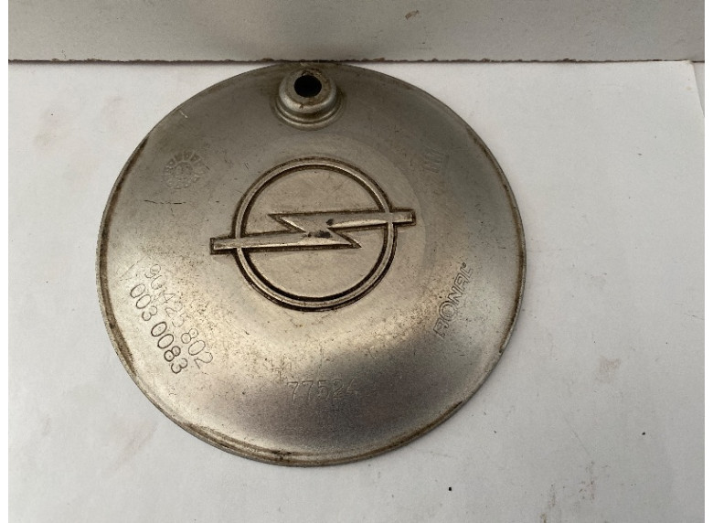 Колпачок литого диска к Opel Corsa, 1996г.