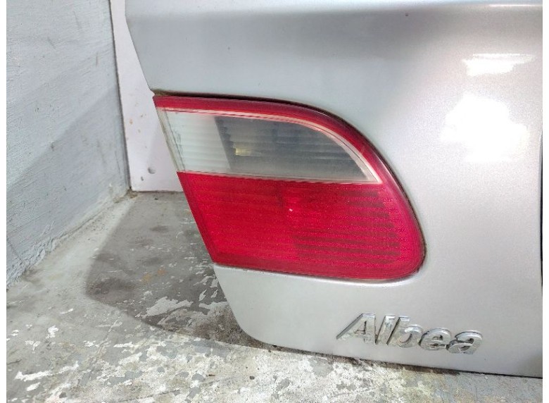 Фонарь крышки багажника левый к Fiat Albea, 2008г.