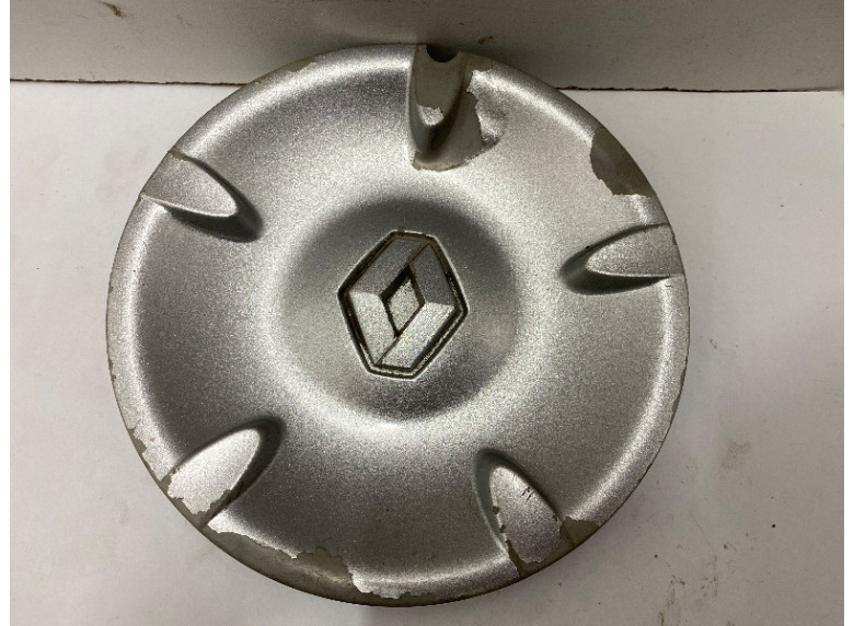 Колпачок литого диска к Renault Scenic, 2002г.