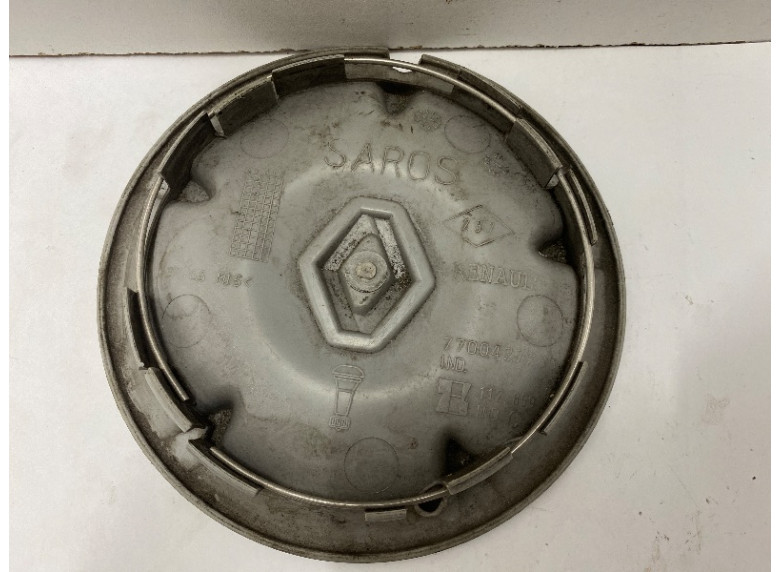 Колпачок литого диска к Renault Scenic, 2002г.