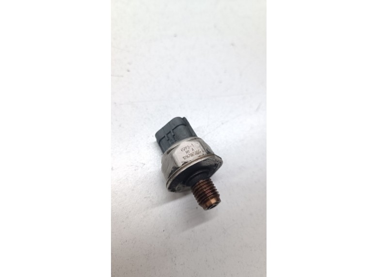 Датчик давления топлива к Ford Transit