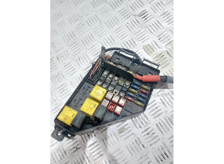 Блок предохранителей к Rover 25