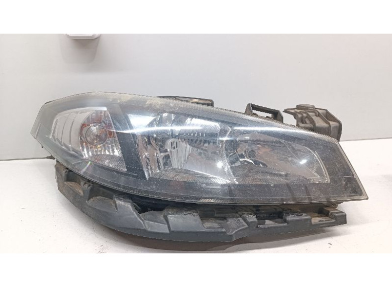 Фара правая к Renault Laguna, 2006г.