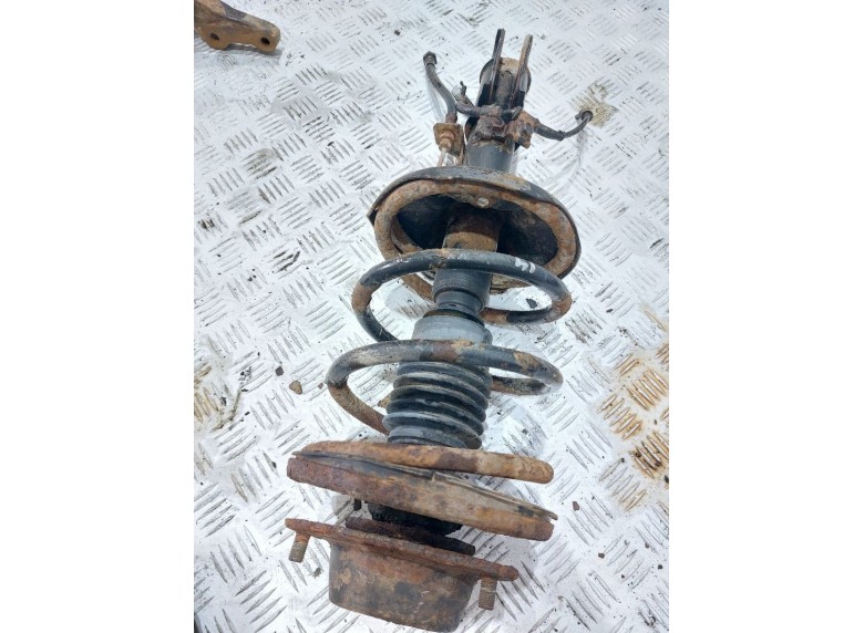 Амортизатор передний правый к Mitsubishi Space Wagon