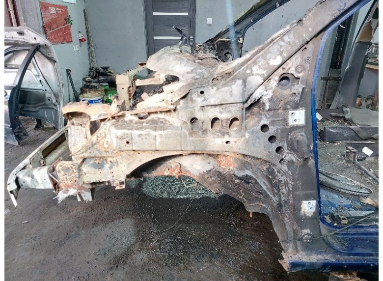 Четверть передняя левая к Peugeot 807