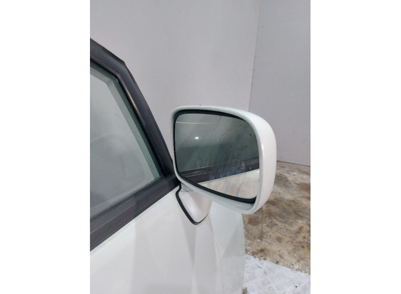 Зеркало наружное правое к Suzuki Aerio, 2003г.