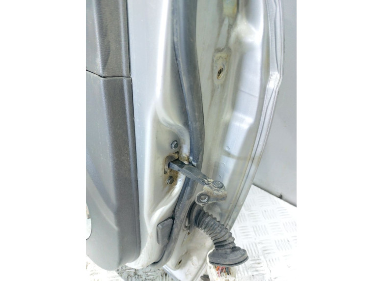 Ограничитель открывания двери передней к Chevrolet Epica, 2007г.