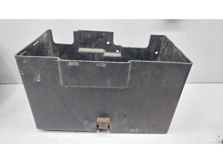 Полка аккумулятора к Rover 75, 1999г.