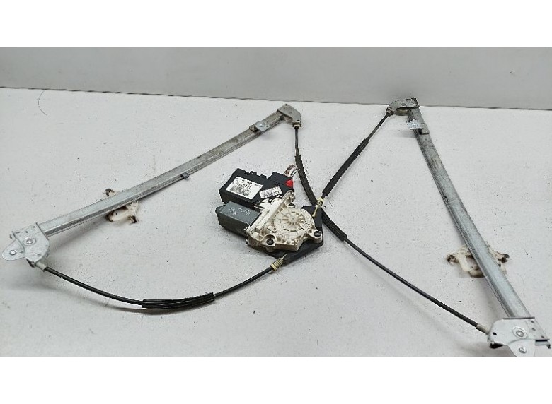 Стеклоподъемник электрический передний правый к Peugeot 807