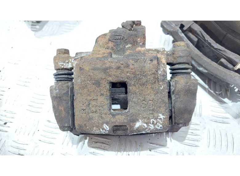 Суппорт передний левый к Kia Spectra, 2003г.