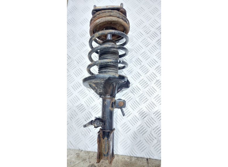 Амортизатор передний правый к Kia Spectra, 2003г.