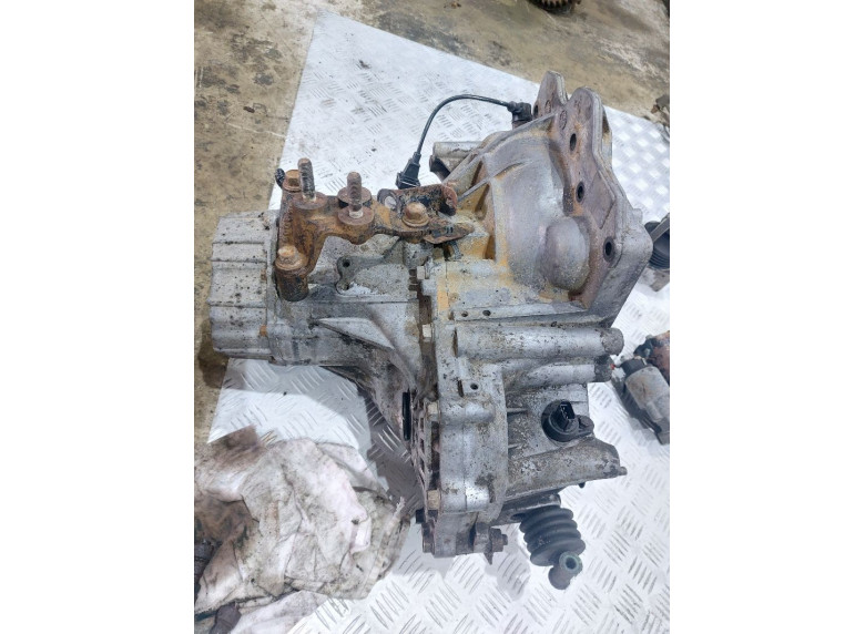 КПП механическая (МКПП) к Kia Spectra, 2003г.