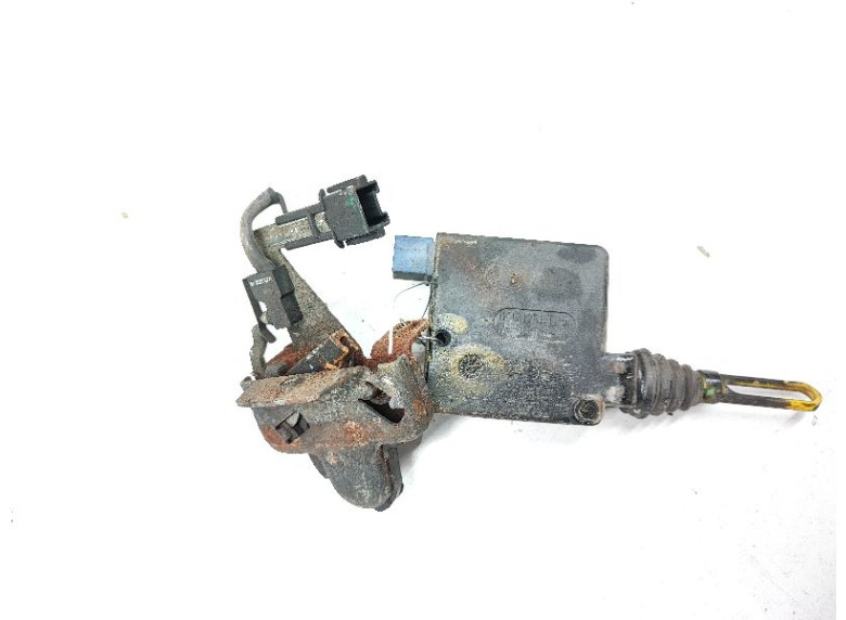 Замок багажника к Saab 9-5