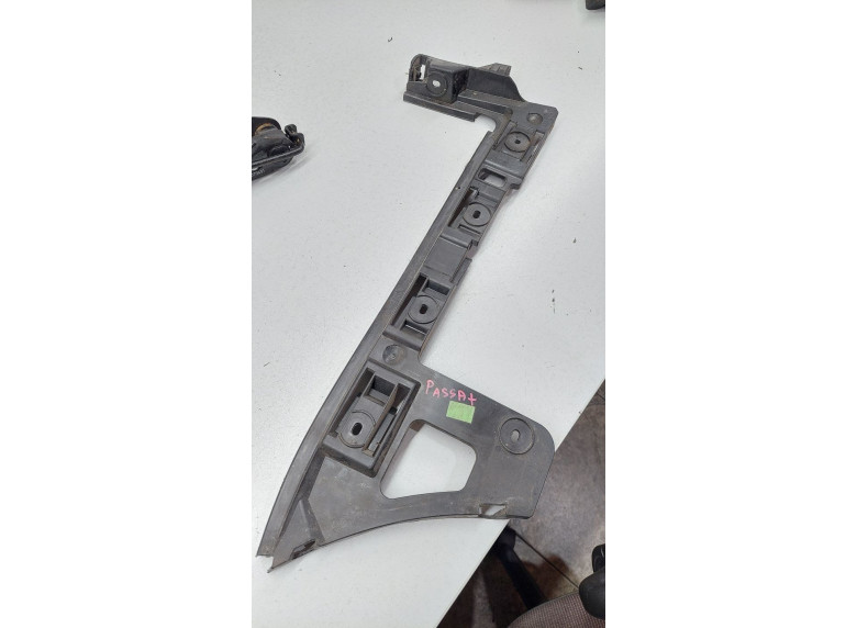 Кронштейн крепления бампера заднего к Volkswagen Passat, 2006г.