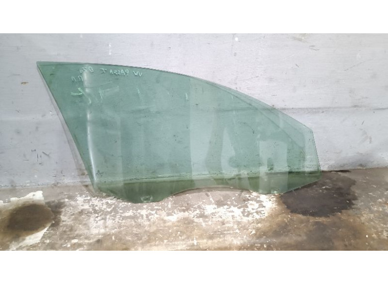 Стекло двери передней левой к Volkswagen Passat, 2007г.