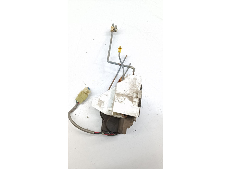 Замок двери передней левой к Kia Clarus, 1999г.