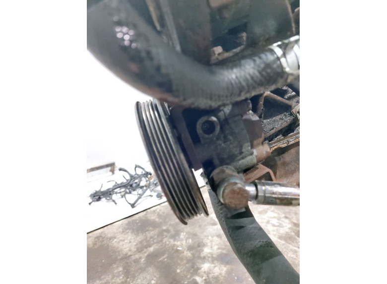 Насос гидроусилителя руля к Kia Clarus, 1999г.