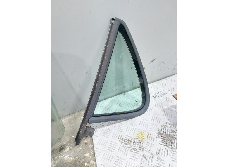 Форточка задняя левая к Saab 9-5