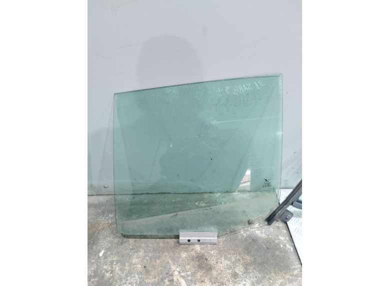 Стекло двери задней левой к Saab 9-5