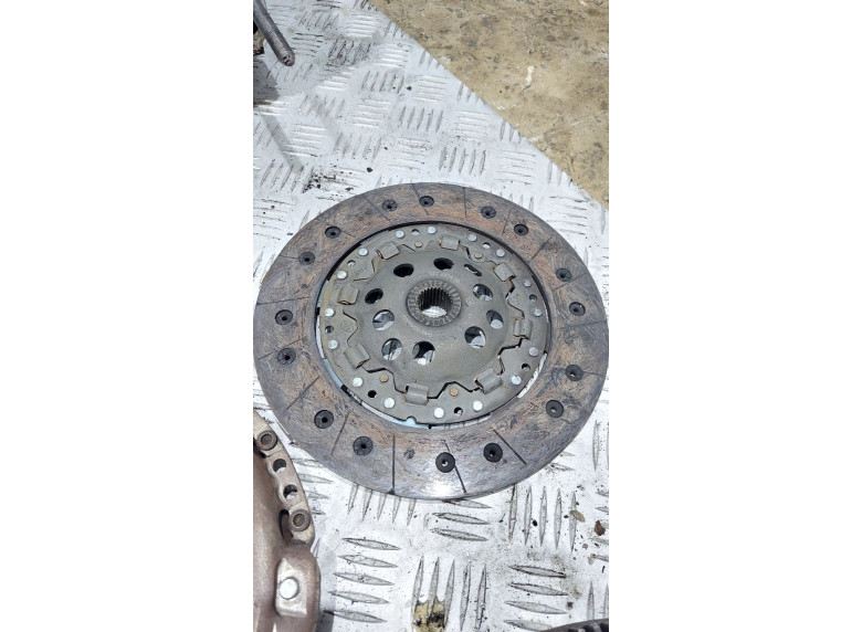 Комплект сцепления к Volkswagen Golf, 1998г.