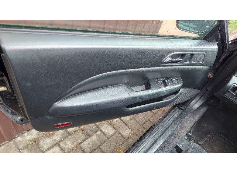 Обшивка двери передней левой (дверная карта) к Honda Prelude, 1997г.