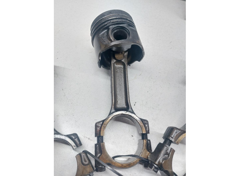 Шатун к Renault Scenic, 2005г.