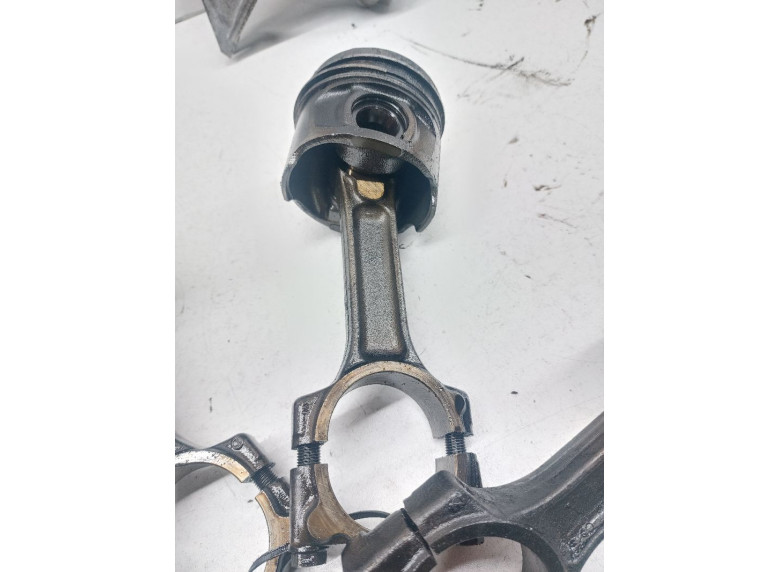 Шатун к Renault Scenic, 2005г.