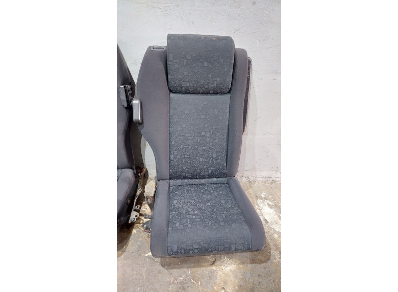 Сиденье заднее к Opel Zafira, 2000г.