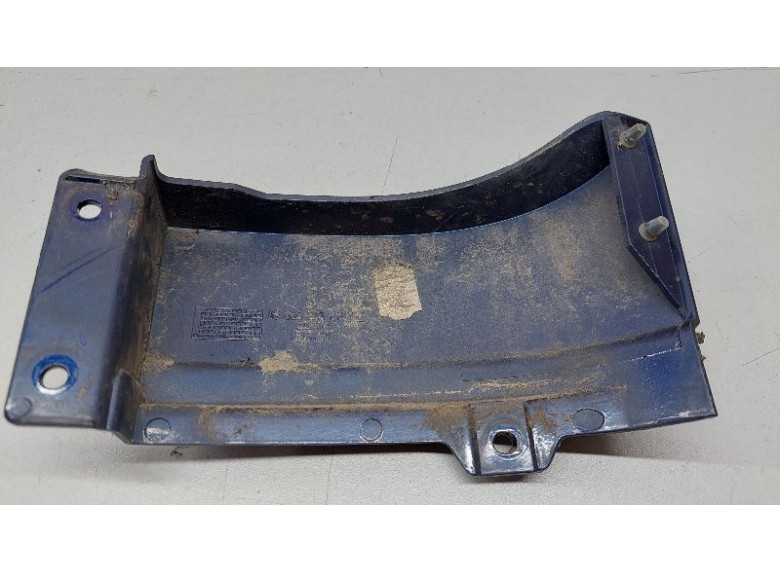 Накладка под фонарь правый к Opel Zafira, 2000г.