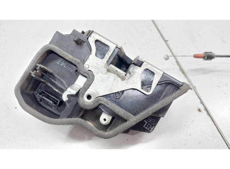 Замок двери задней левой к BMW 7 E65/E66, 2007г.