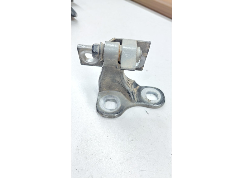 Петля двери передней правой к BMW 7 E65/E66, 2007г.