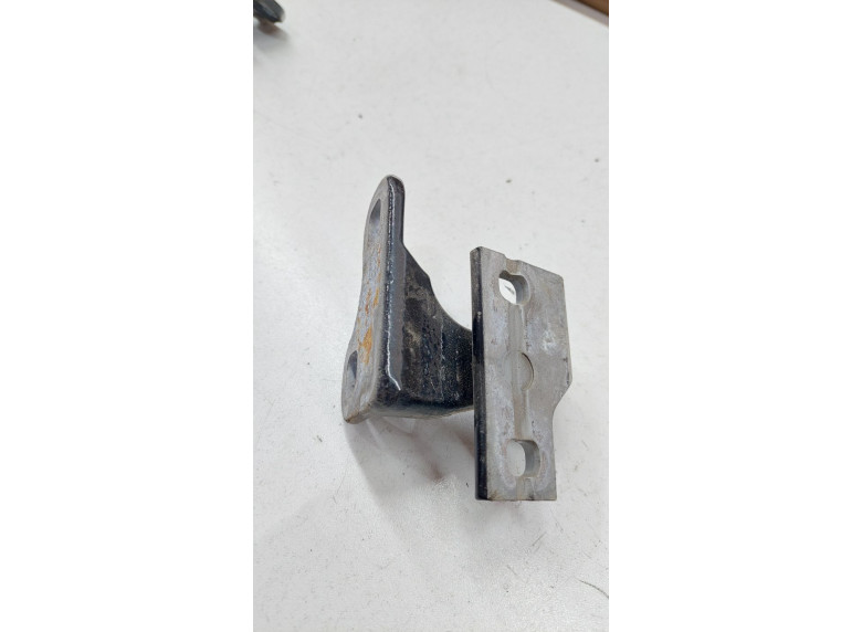 Петля двери передней правой к BMW 7 E65/E66, 2007г.
