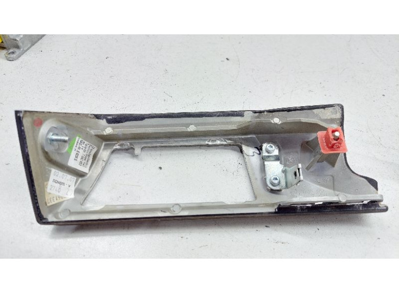 Накладка декоративная на торпедо к BMW 7 E65/E66, 2007г.
