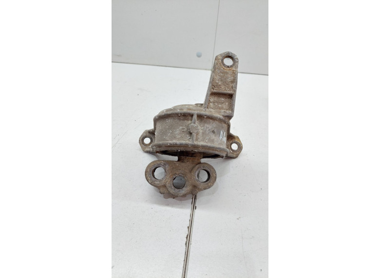 Подушка крепления двигателя к BMW 7 E65/E66, 2007г.