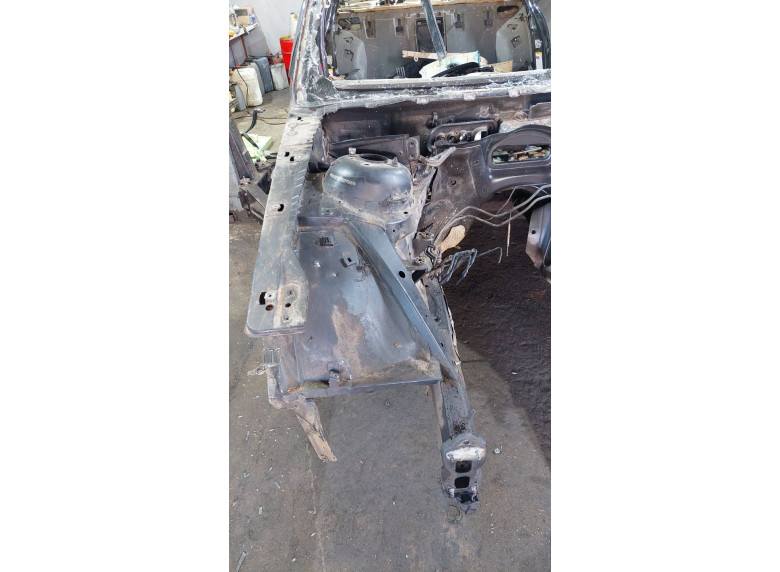Четверть передняя правая к BMW 7 E65/E66, 2007г.