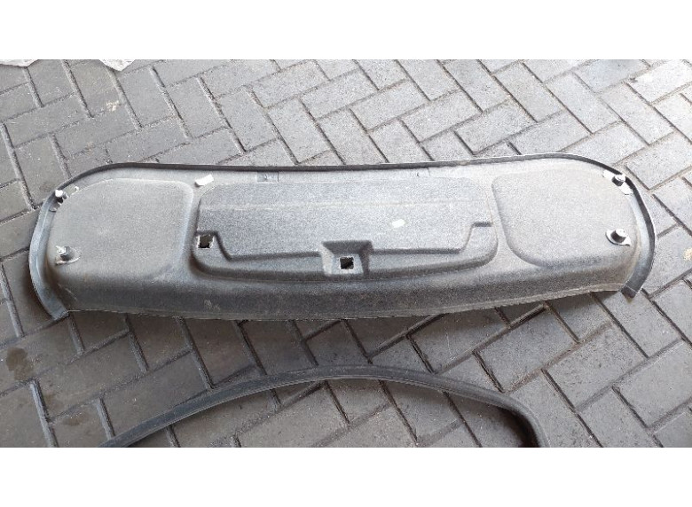 Обшивка крышки багажника к BMW 7 E65/E66, 2007г.