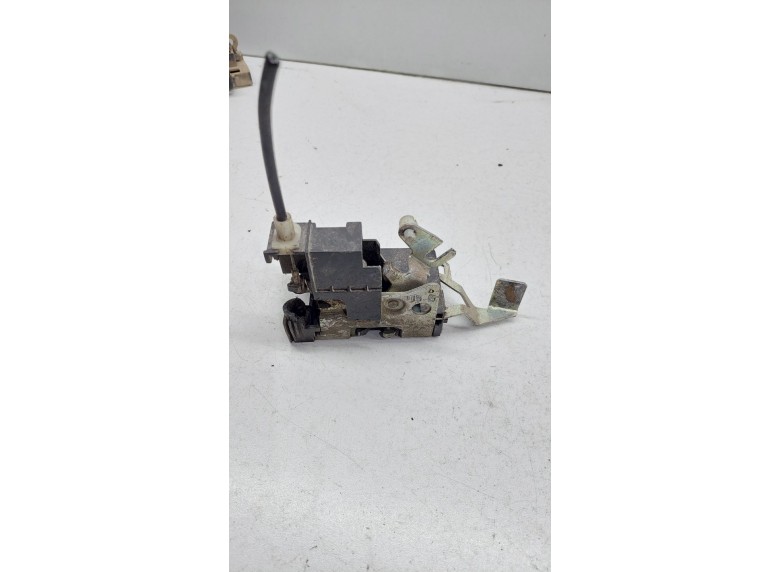 Замок двери передней правой к Peugeot Boxer