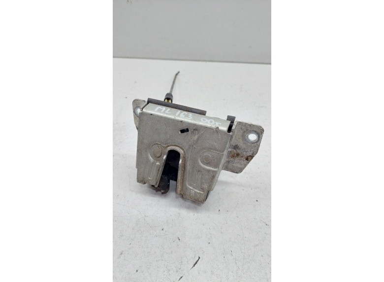 Замок багажника к Mercedes ML W163, 2000г.